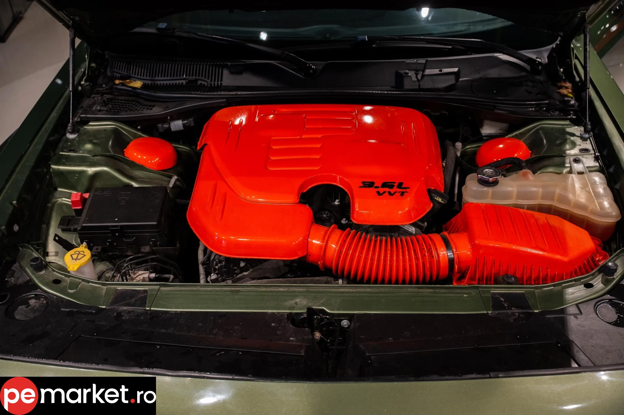 Dodge Challenger - pemarket.ro