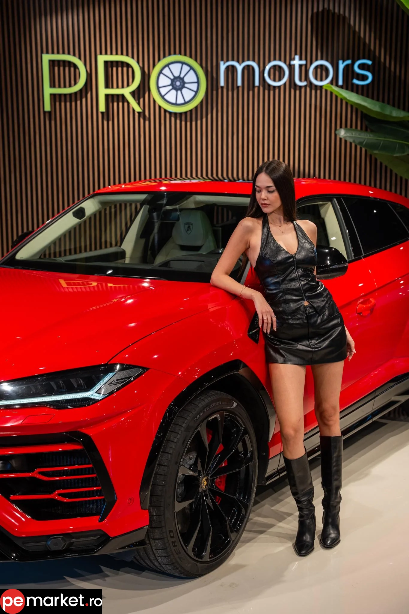 Lamborghini Urus - pemarket.ro