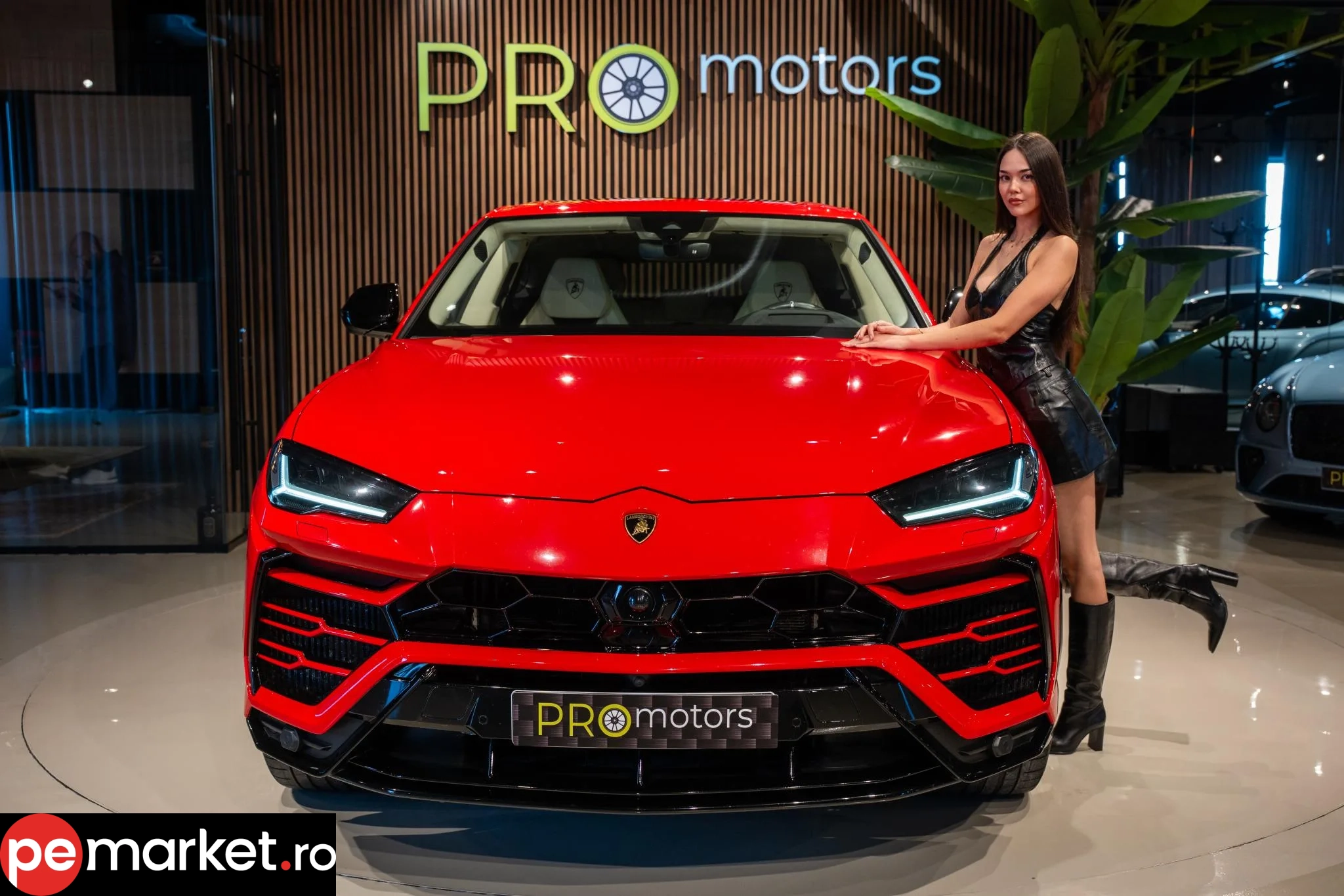 Lamborghini Urus - pemarket.ro