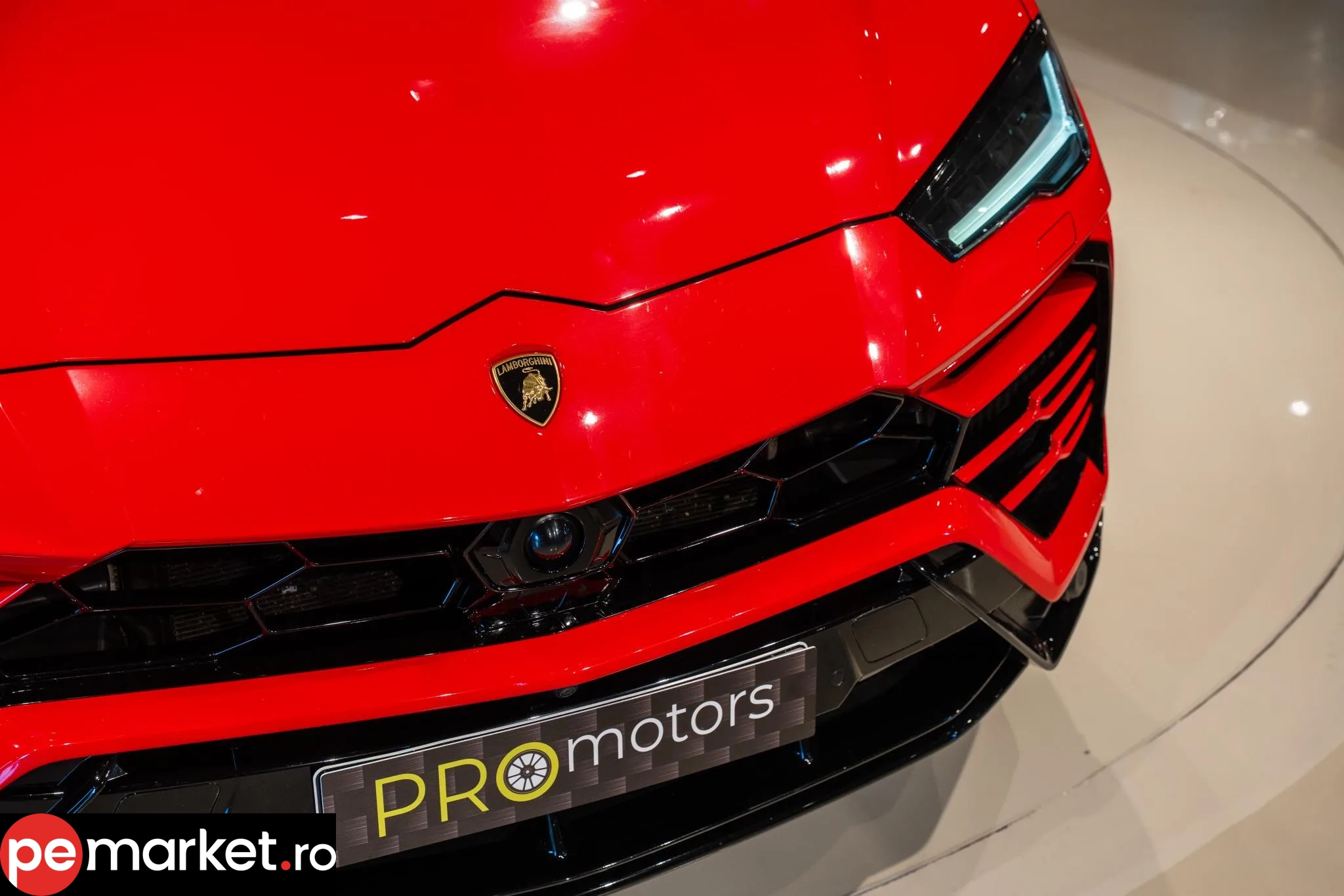 Lamborghini Urus - pemarket.ro