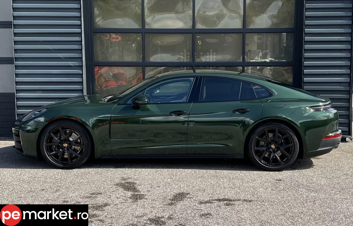 Porsche Panamera 4 E-Hybrid - pemarket.ro