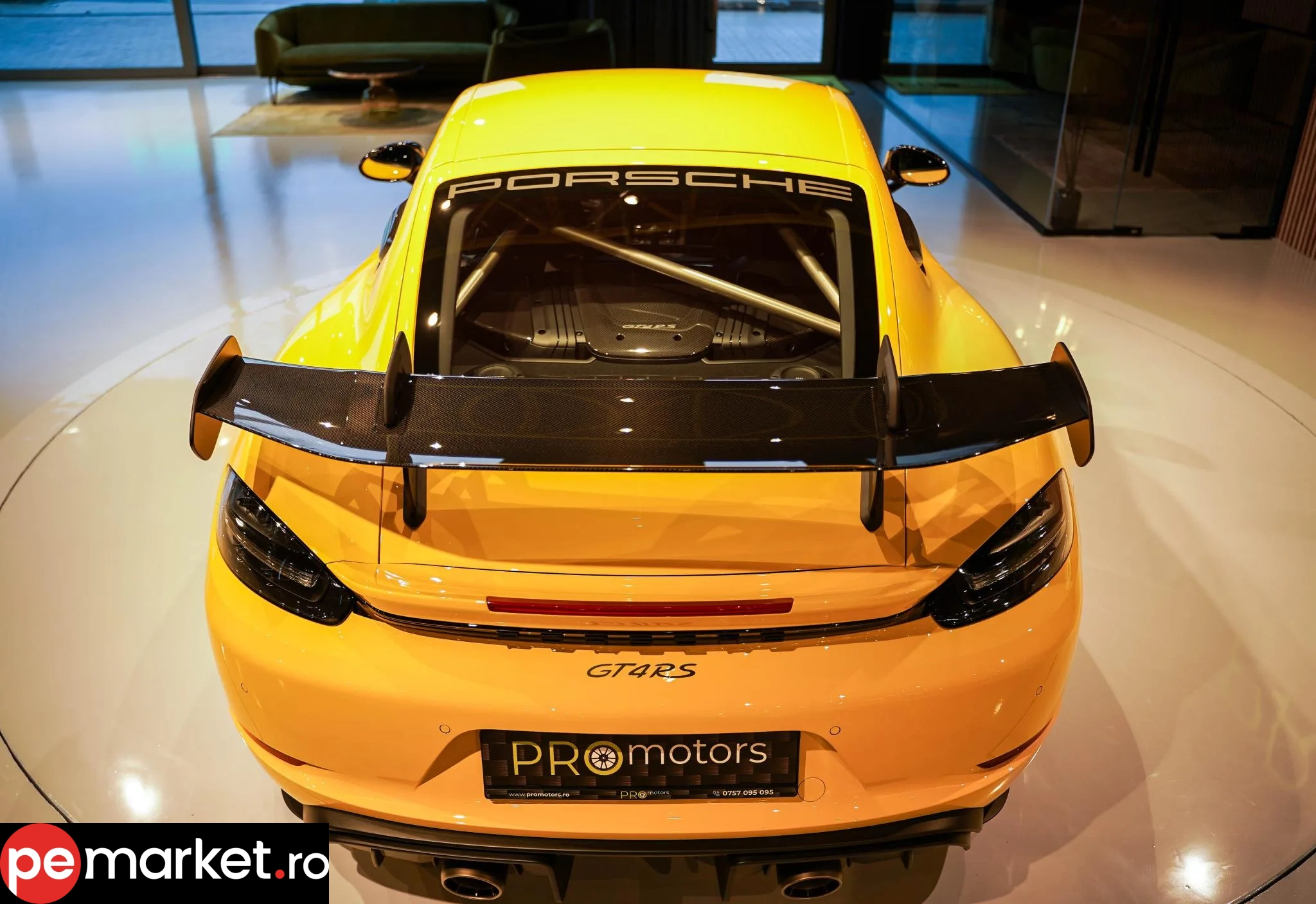 Porsche 718 Cayman GT4 RS - pemarket.ro