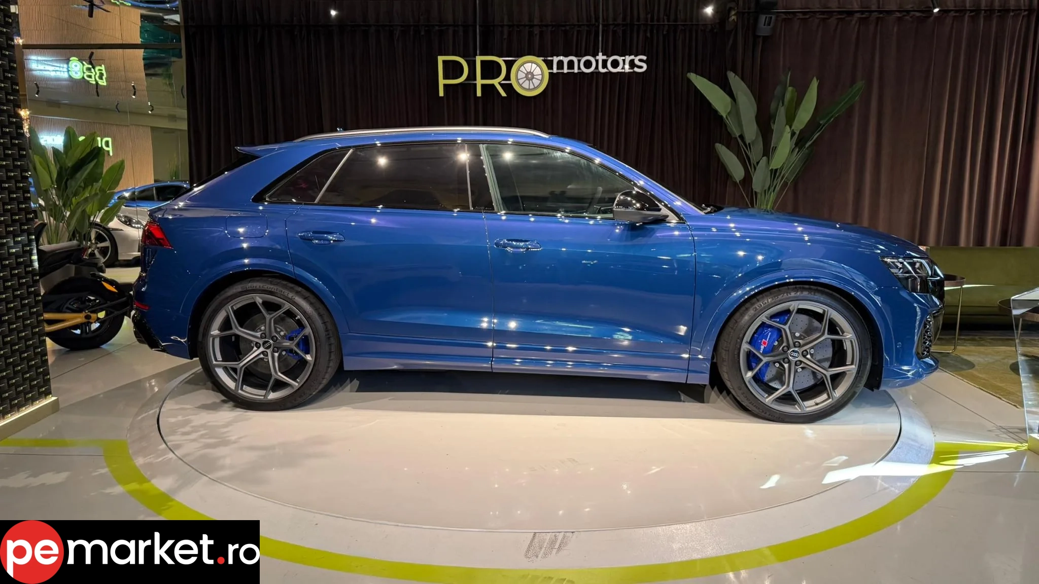 Audi RSQ8 - pemarket.ro