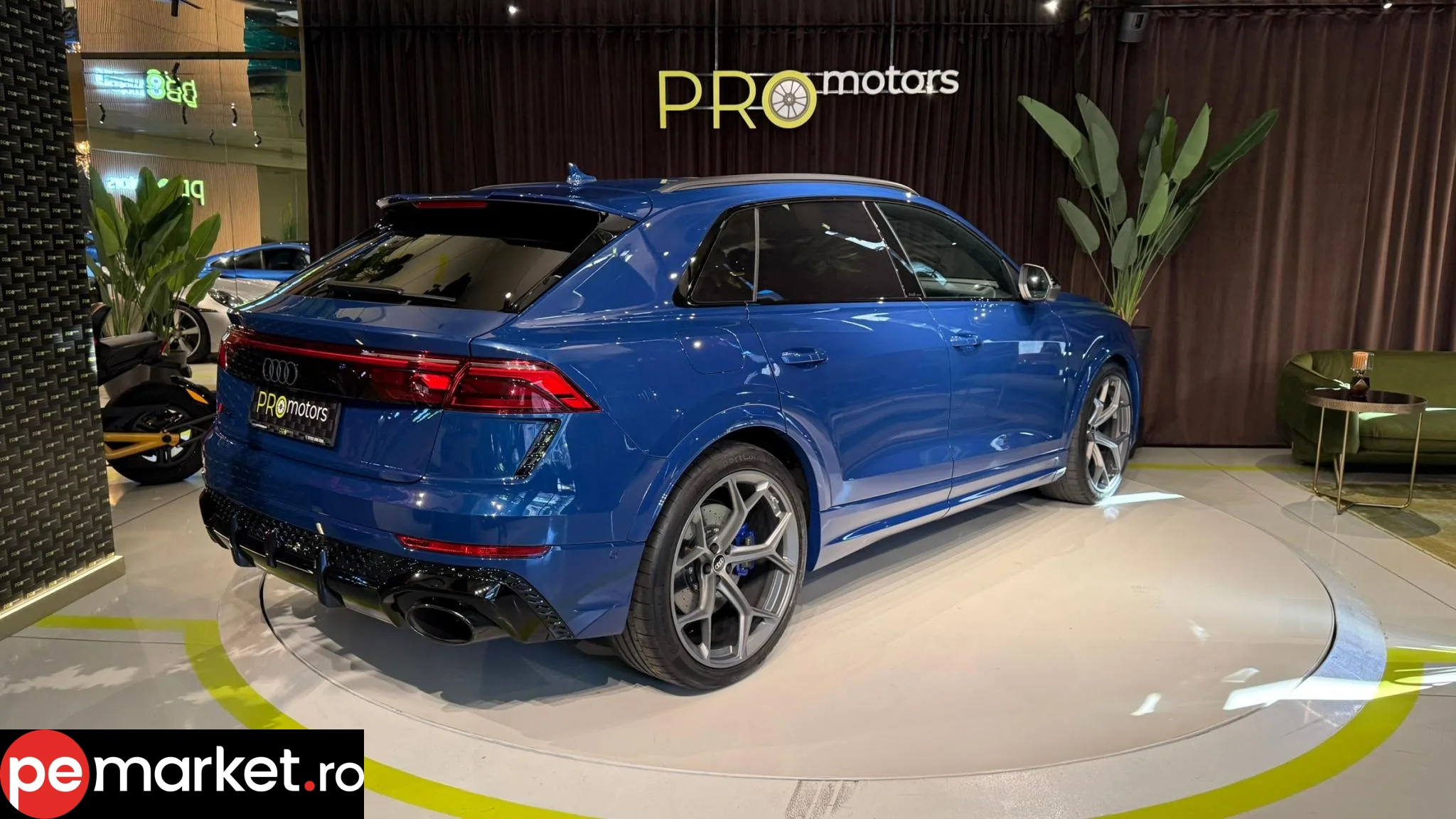 Audi RSQ8 - pemarket.ro