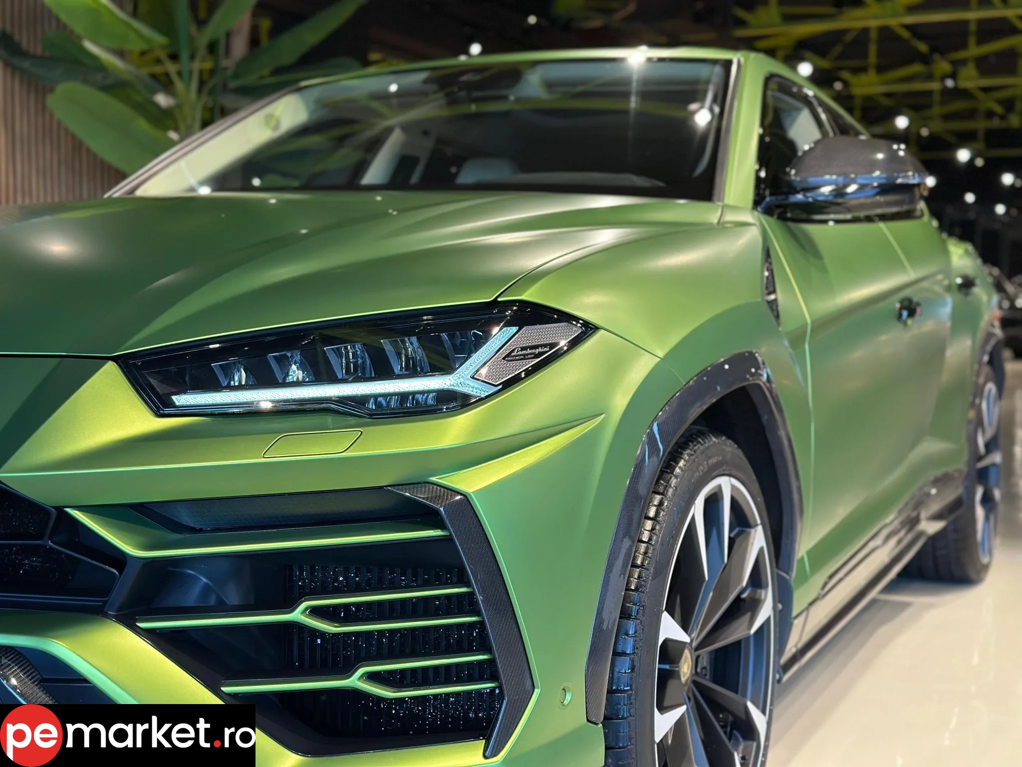 Lamborghini Urus - pemarket.ro