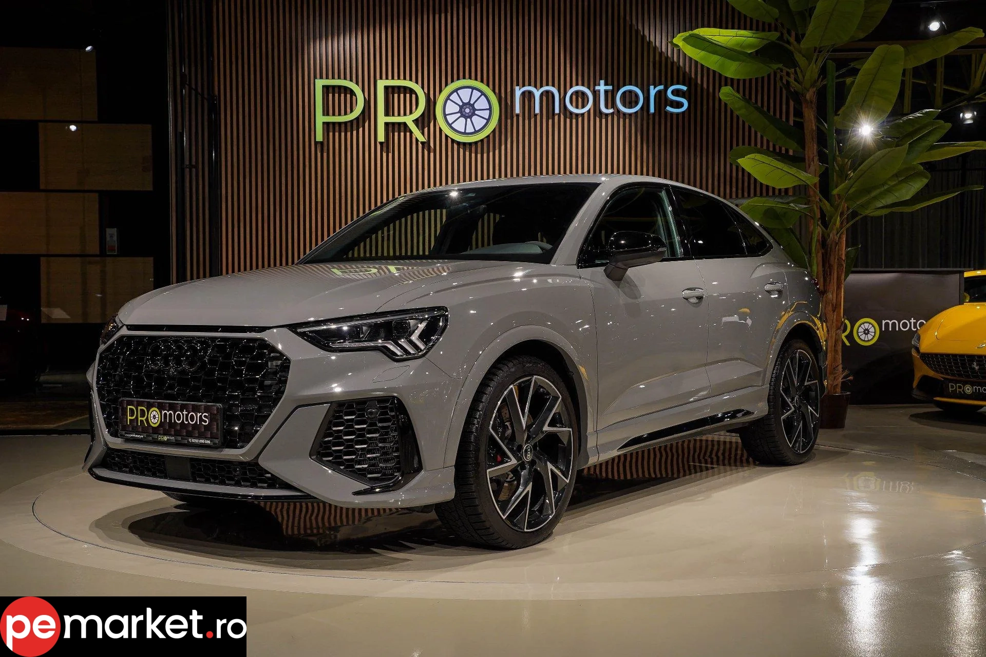 Audi RSQ3 - pemarket.ro