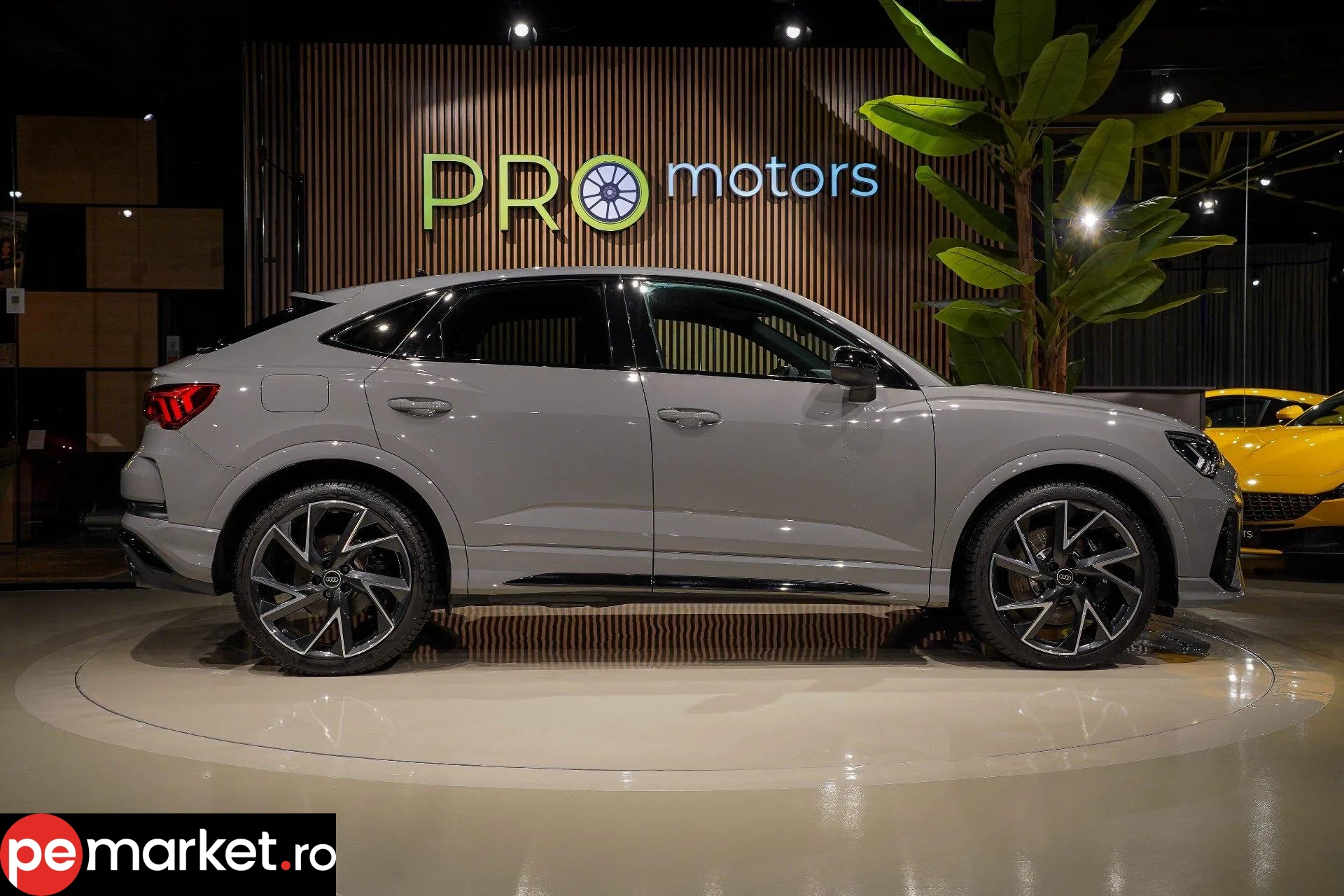 Audi RSQ3 - pemarket.ro