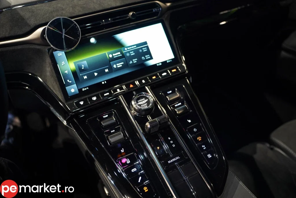 Aston Martin Vantage – 665 CP – V8 4.0 Benzină - pemarket.ro