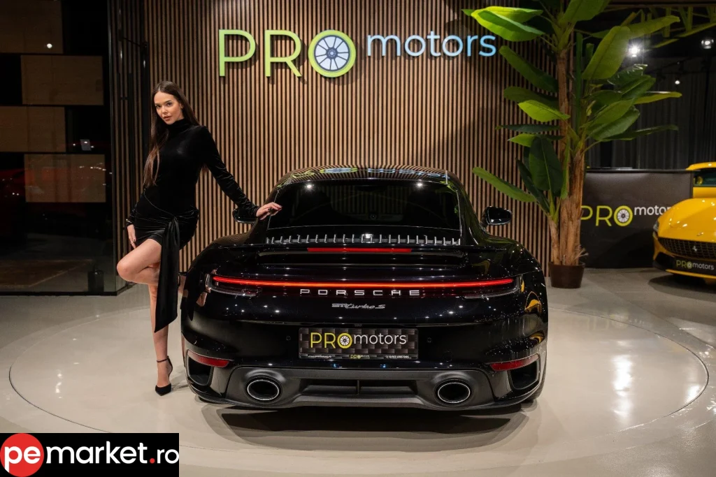 Porsche 911 TURBO S - pemarket.ro
