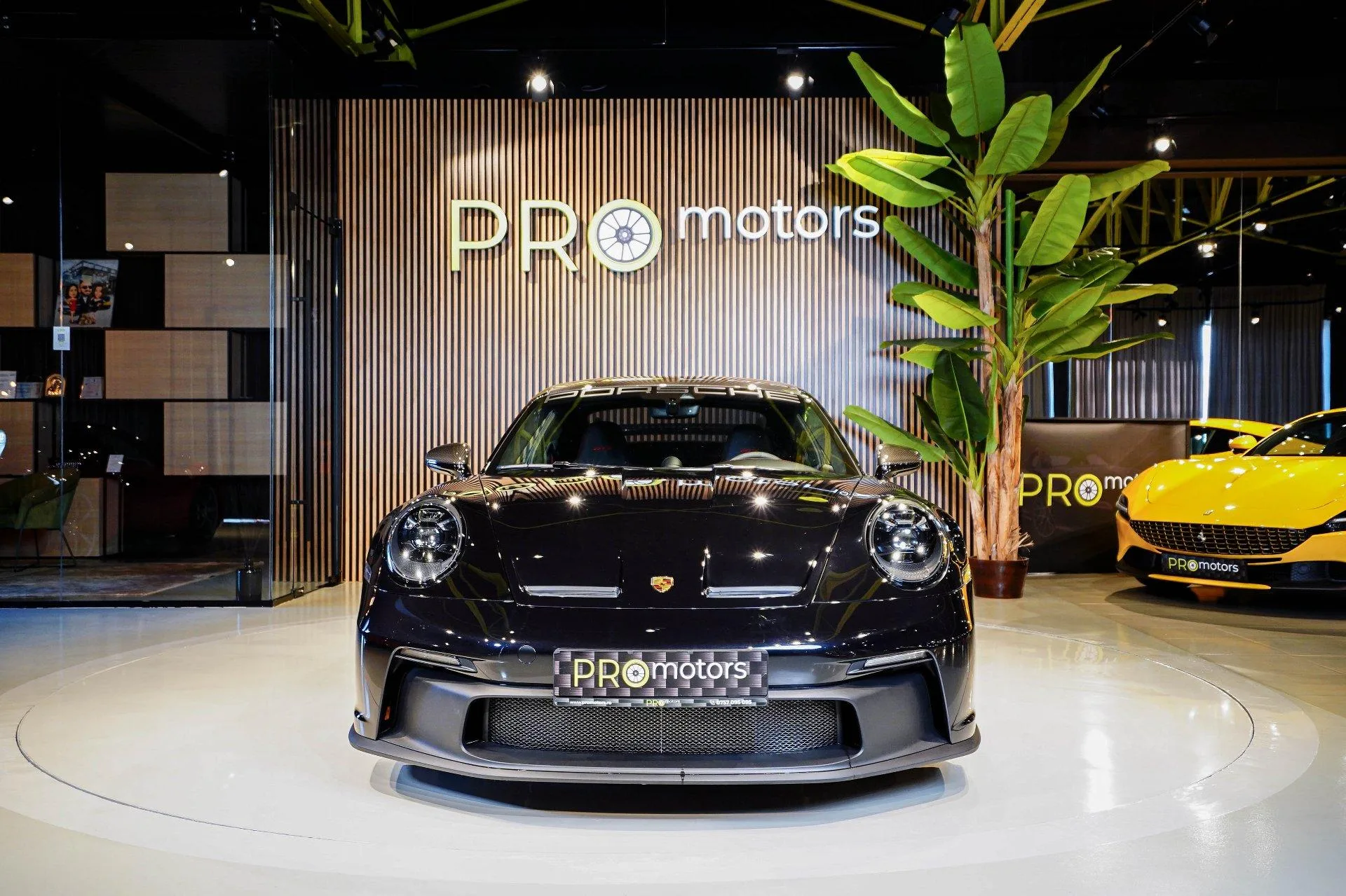 Porsche 911 GT3 - pemarket.ro