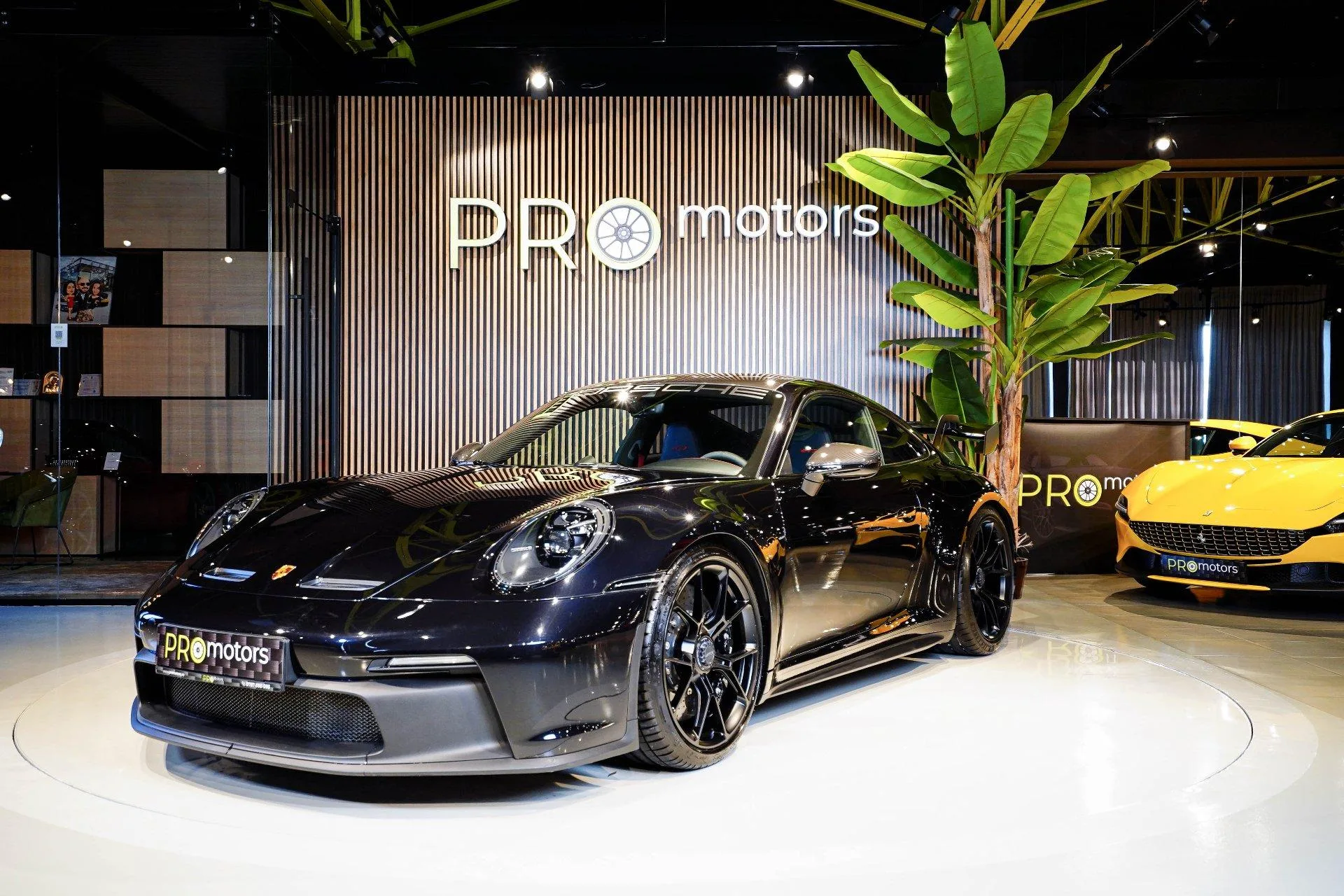 Porsche 911 GT3 - pemarket.ro
