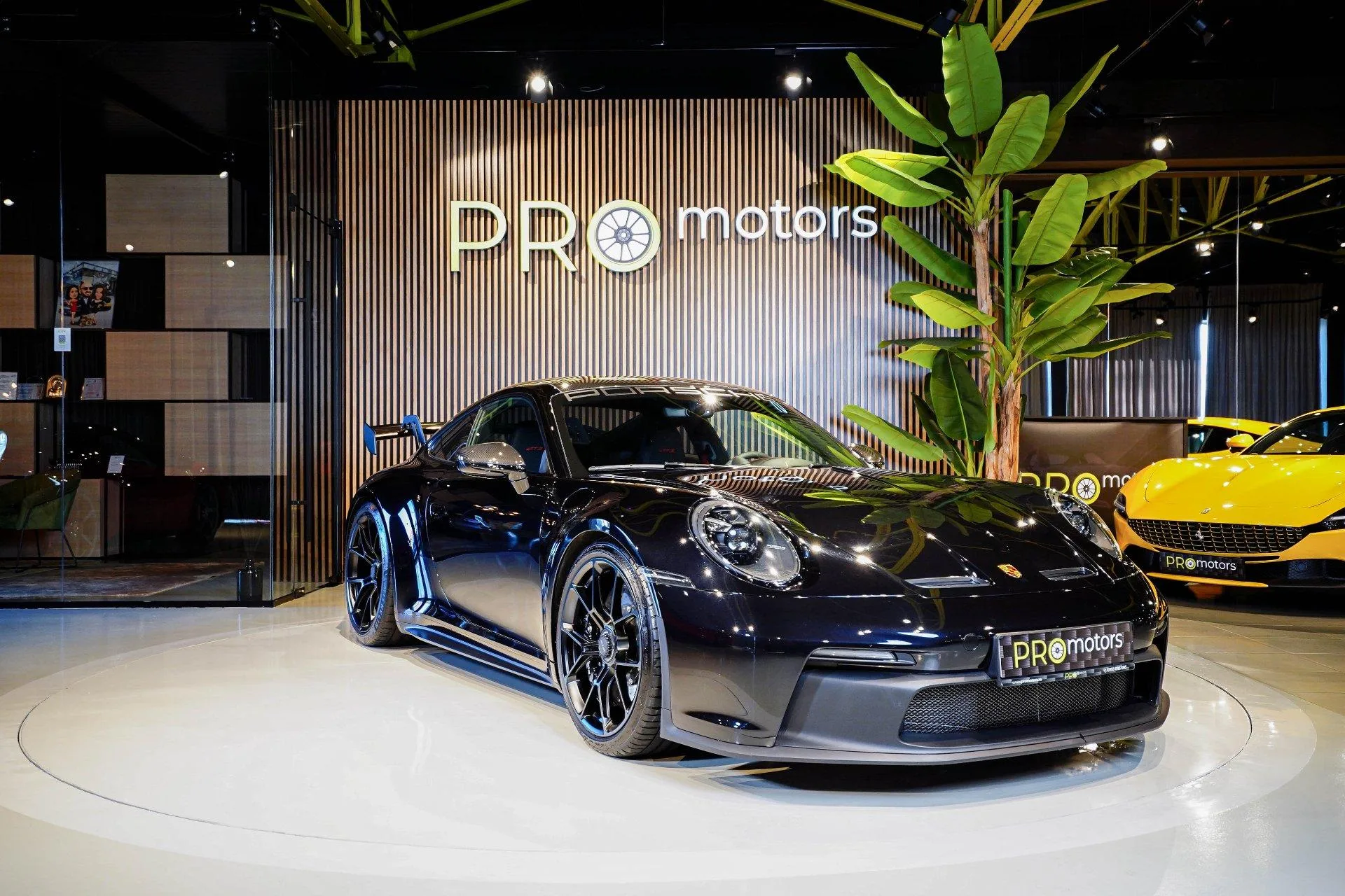 Porsche 911 GT3 - pemarket.ro