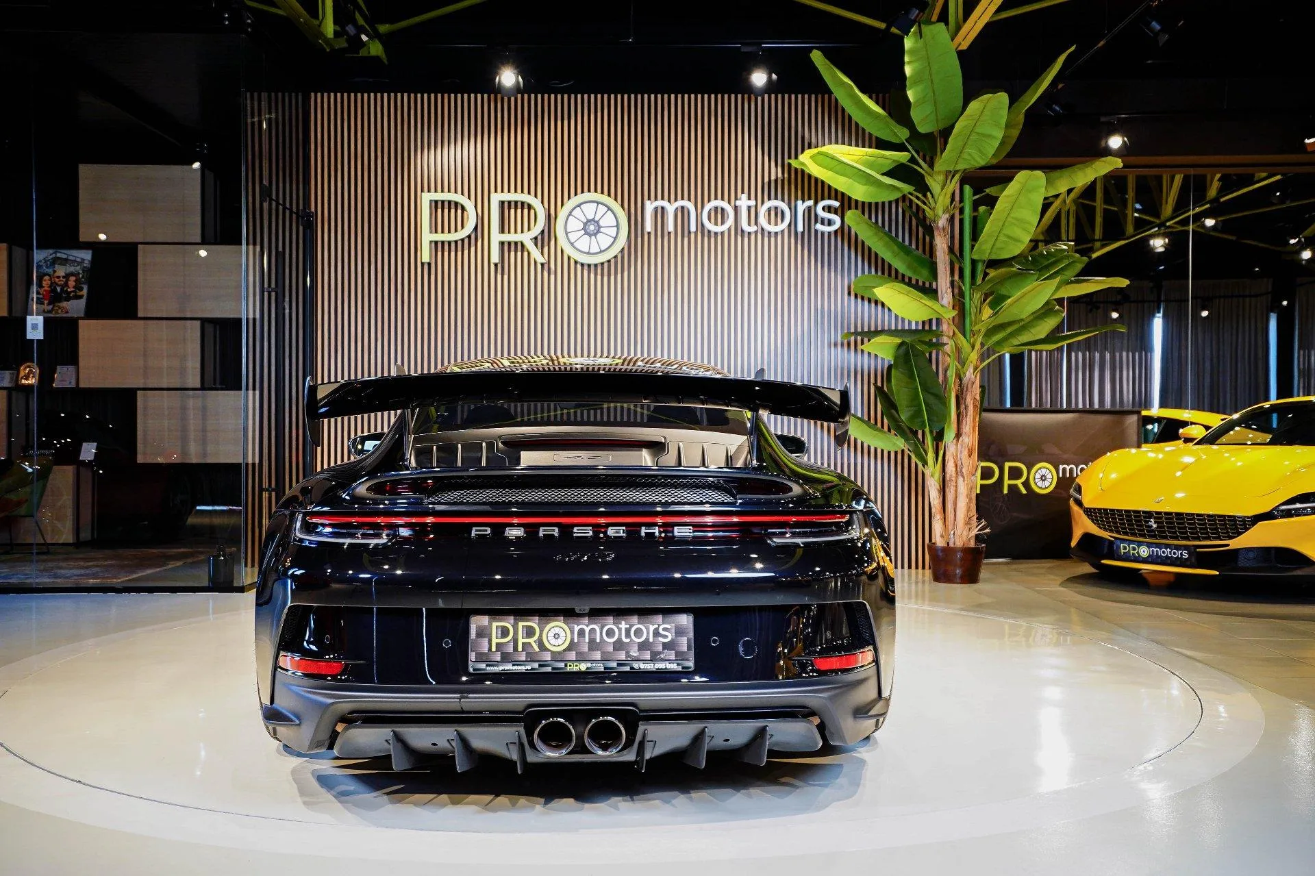 Porsche 911 GT3 - pemarket.ro