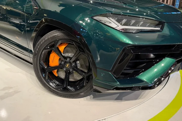 Lamborghini Urus S - pemarket.ro