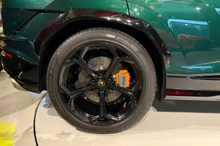 Lamborghini Urus S - pemarket.ro