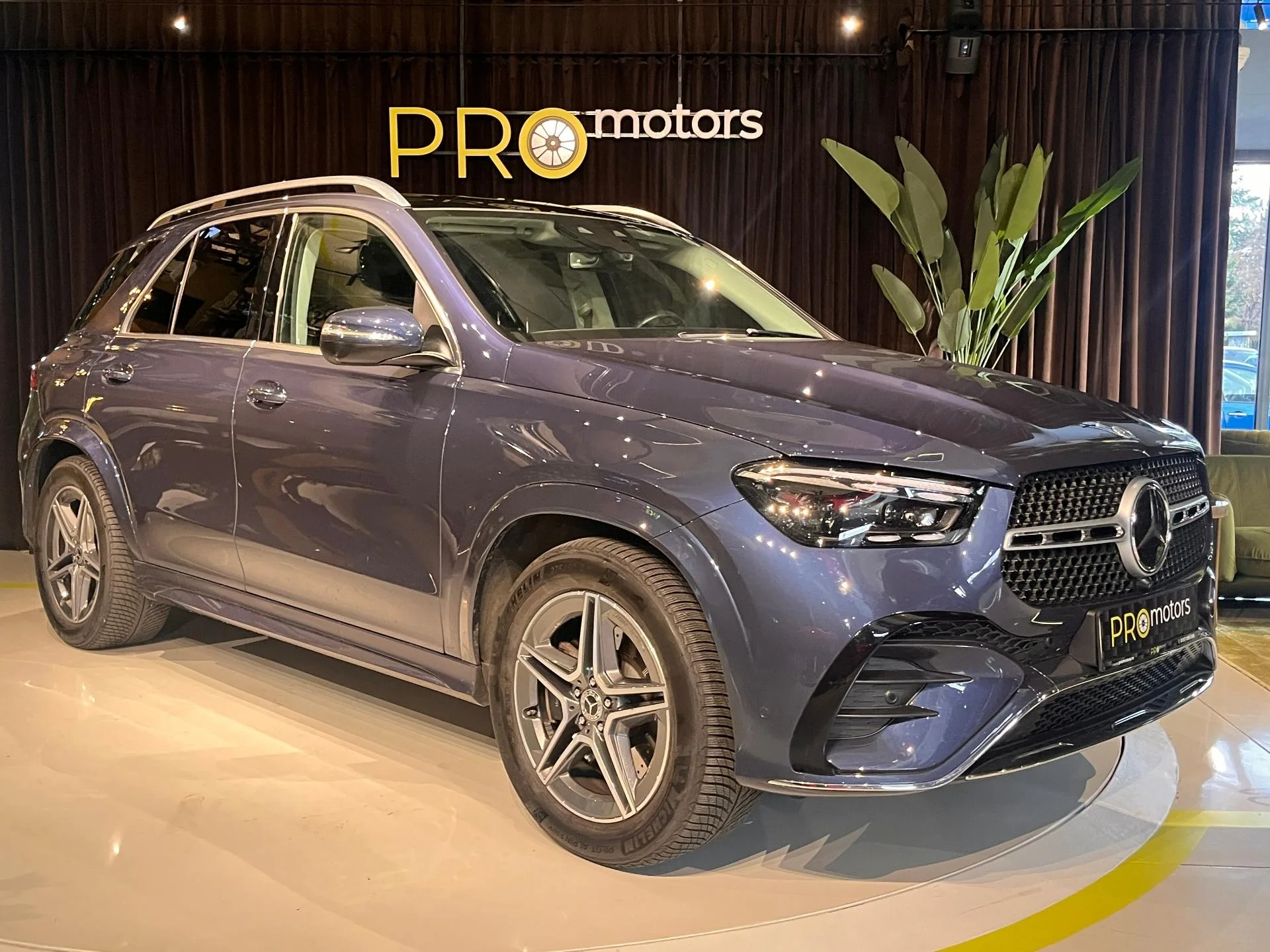 Mercedes-Benz GLE 350de AMG Line - pemarket.ro