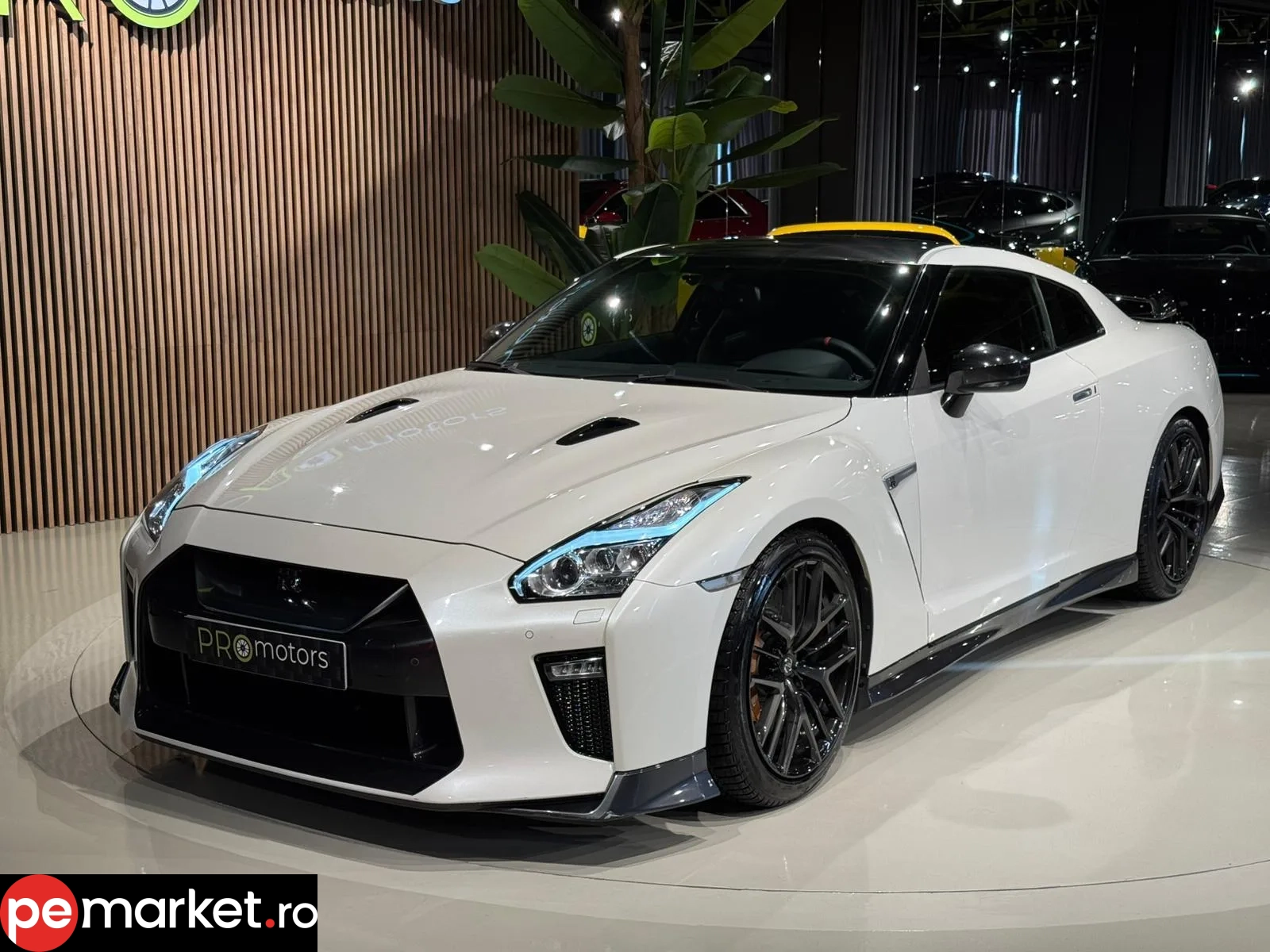 Nissan GT-R - pemarket.ro