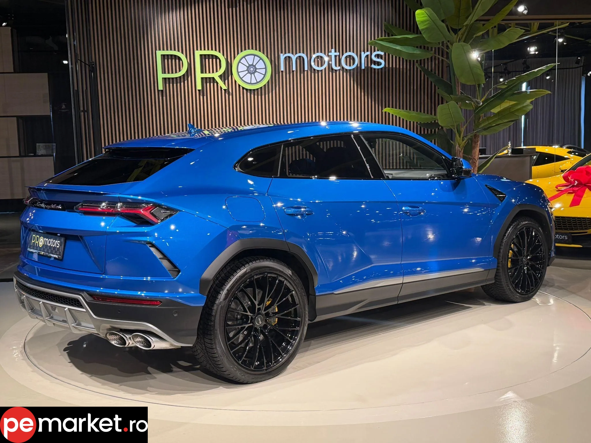 Lamborghini Urus - pemarket.ro