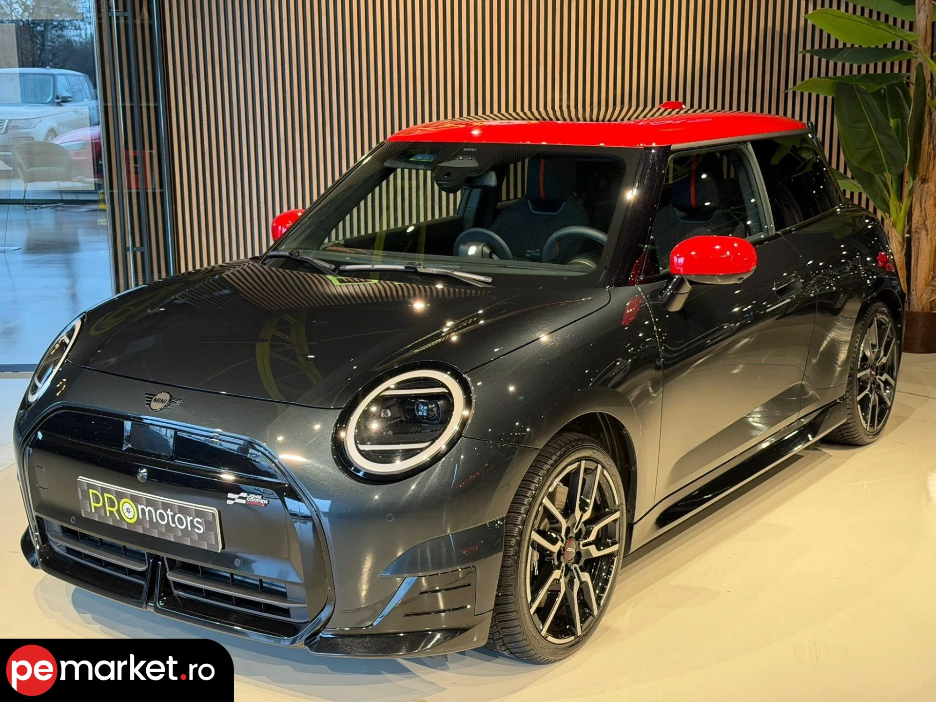 MINI Cooper SE John Cooper Works - pemarket.ro