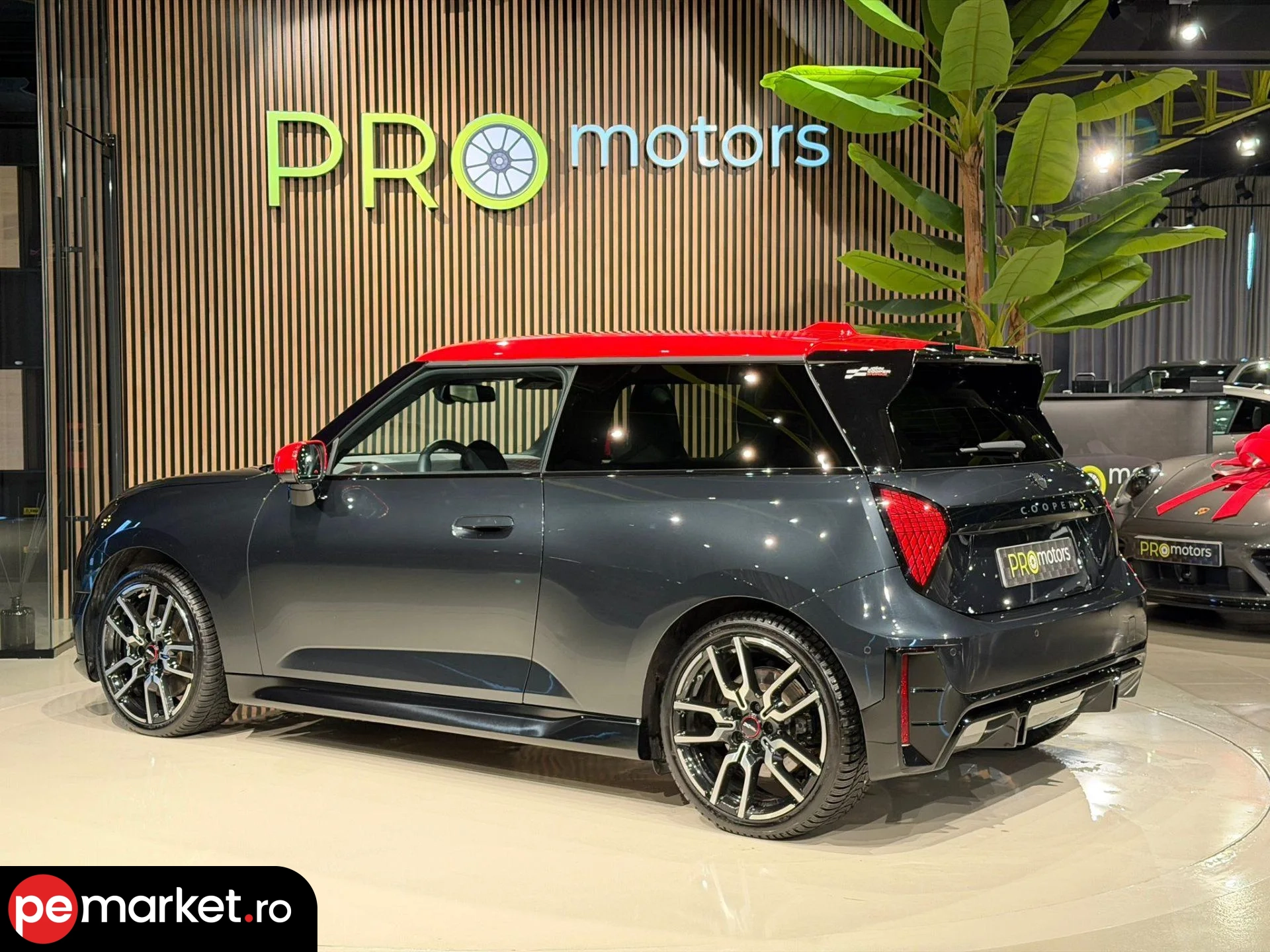 MINI Cooper SE John Cooper Works - pemarket.ro