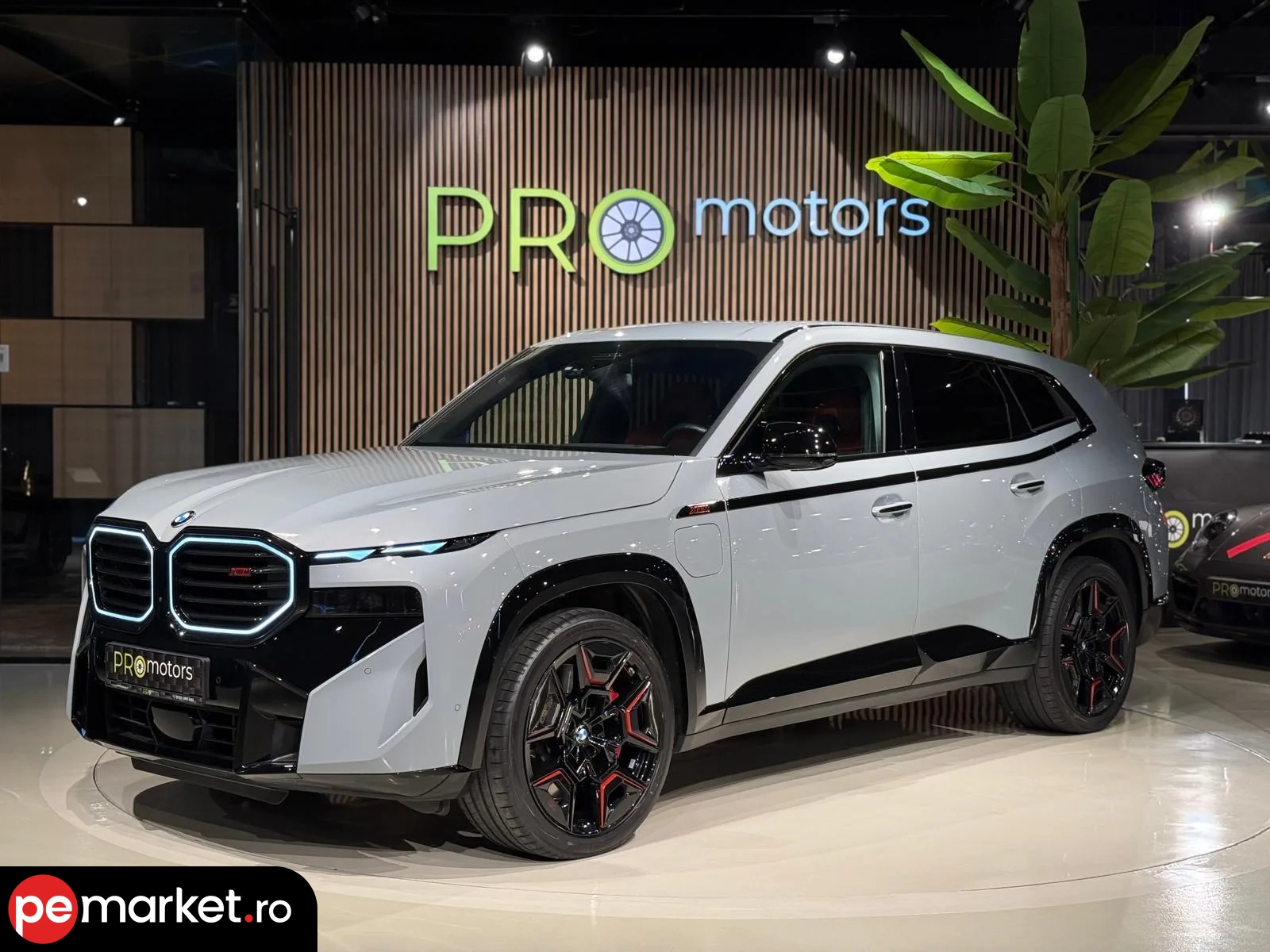 BMW XM - pemarket.ro