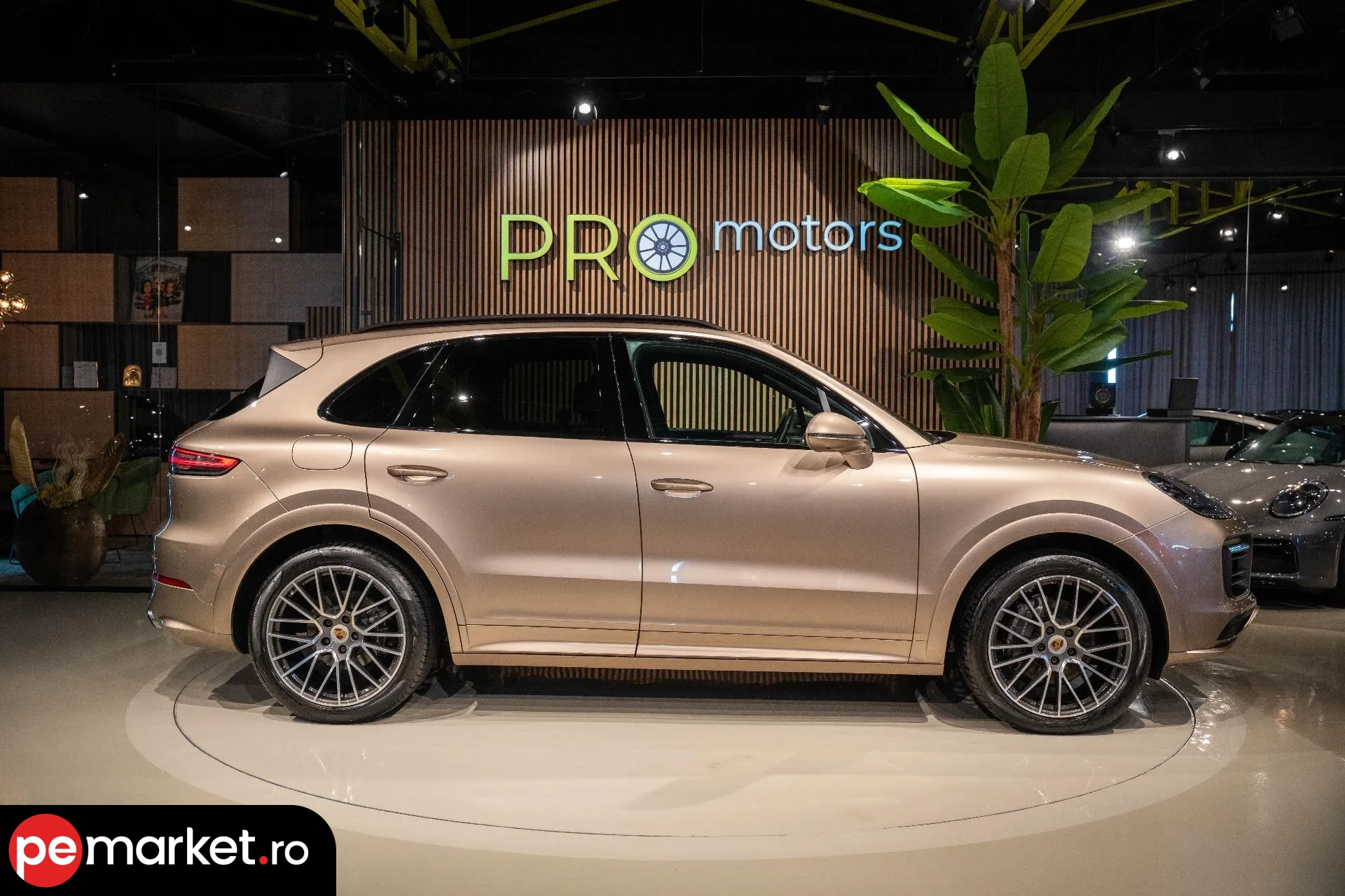 Porsche Cayenne - pemarket.ro