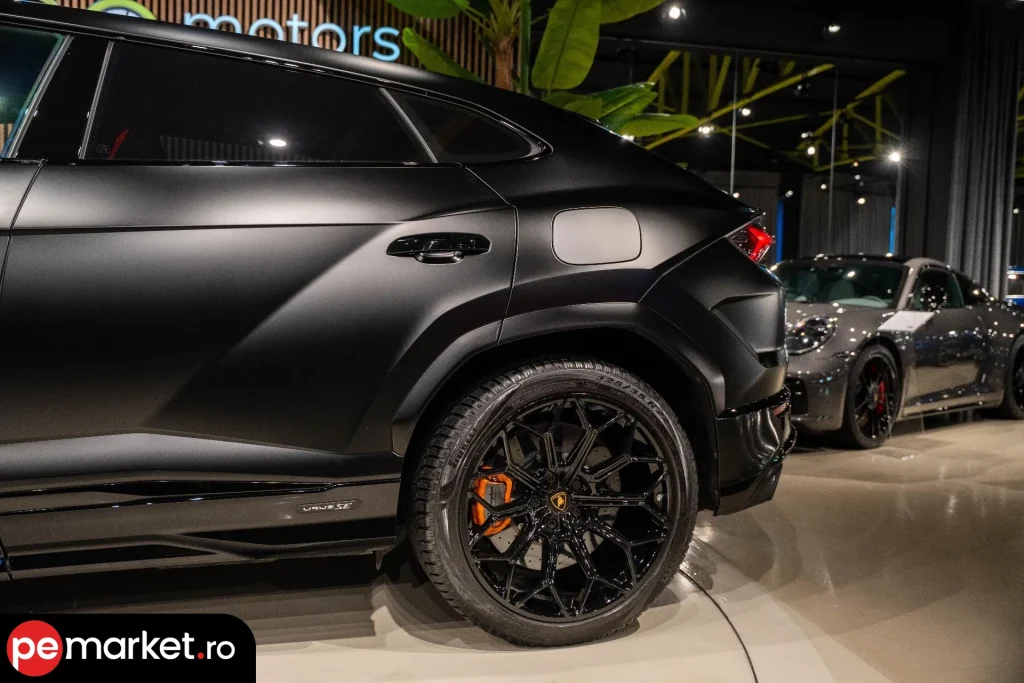 Lamborghini Urus SE - pemarket.ro