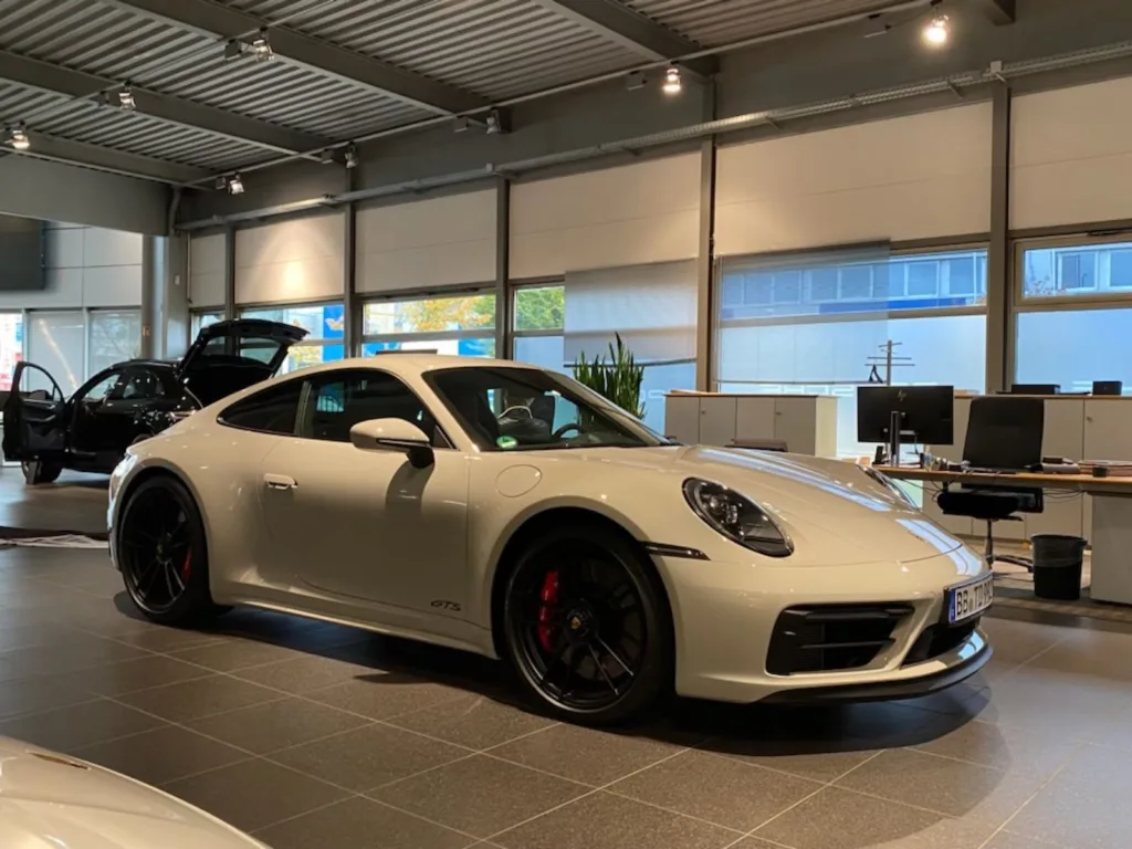 Porsche Carrera GT 911 Carrera GTS Coupé - pemarket.ro