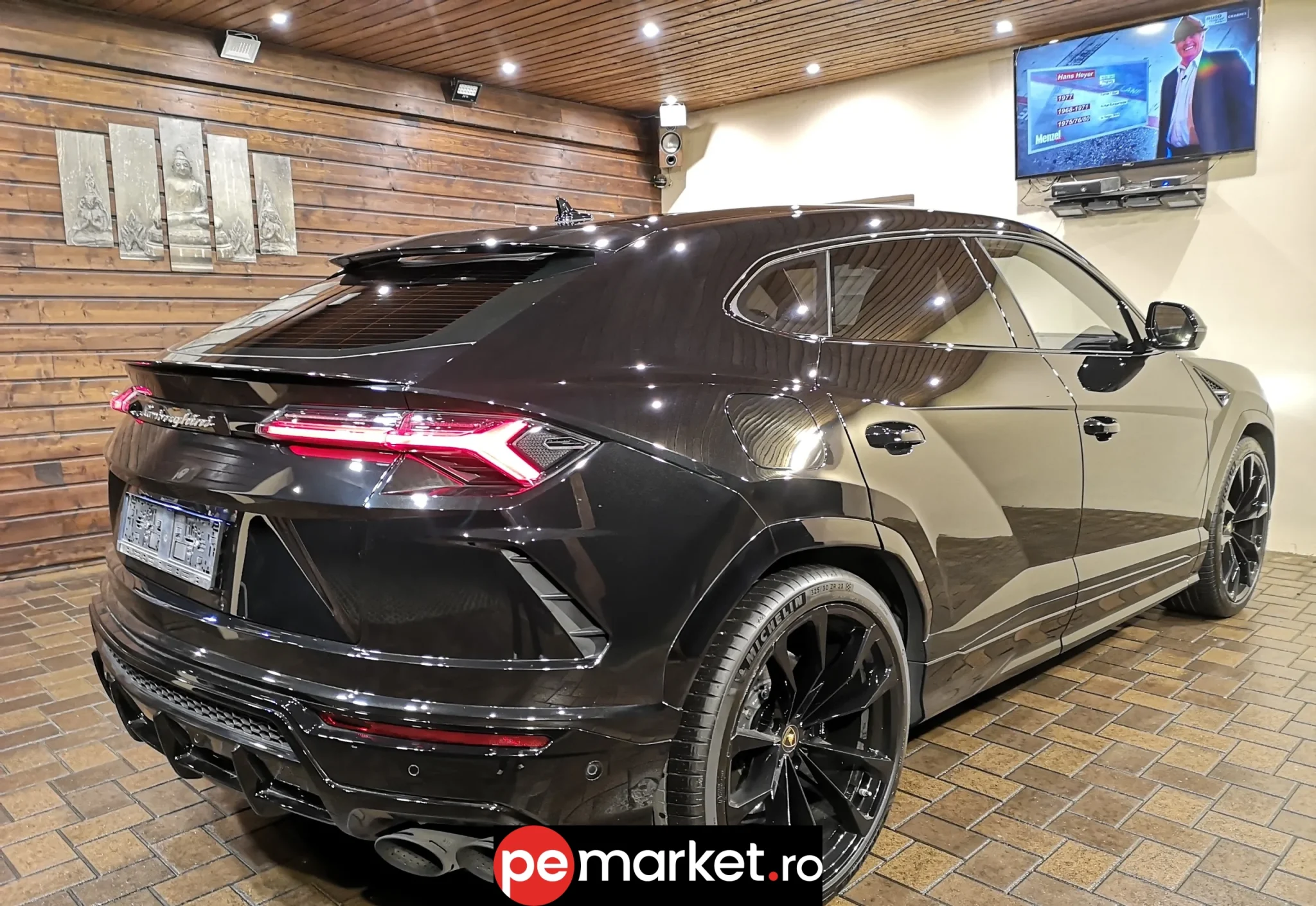 Închiriază Lamborghini Urus - pemarket.ro