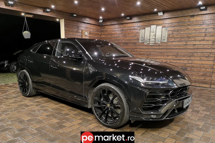 Închiriază Lamborghini Urus - pemarket.ro