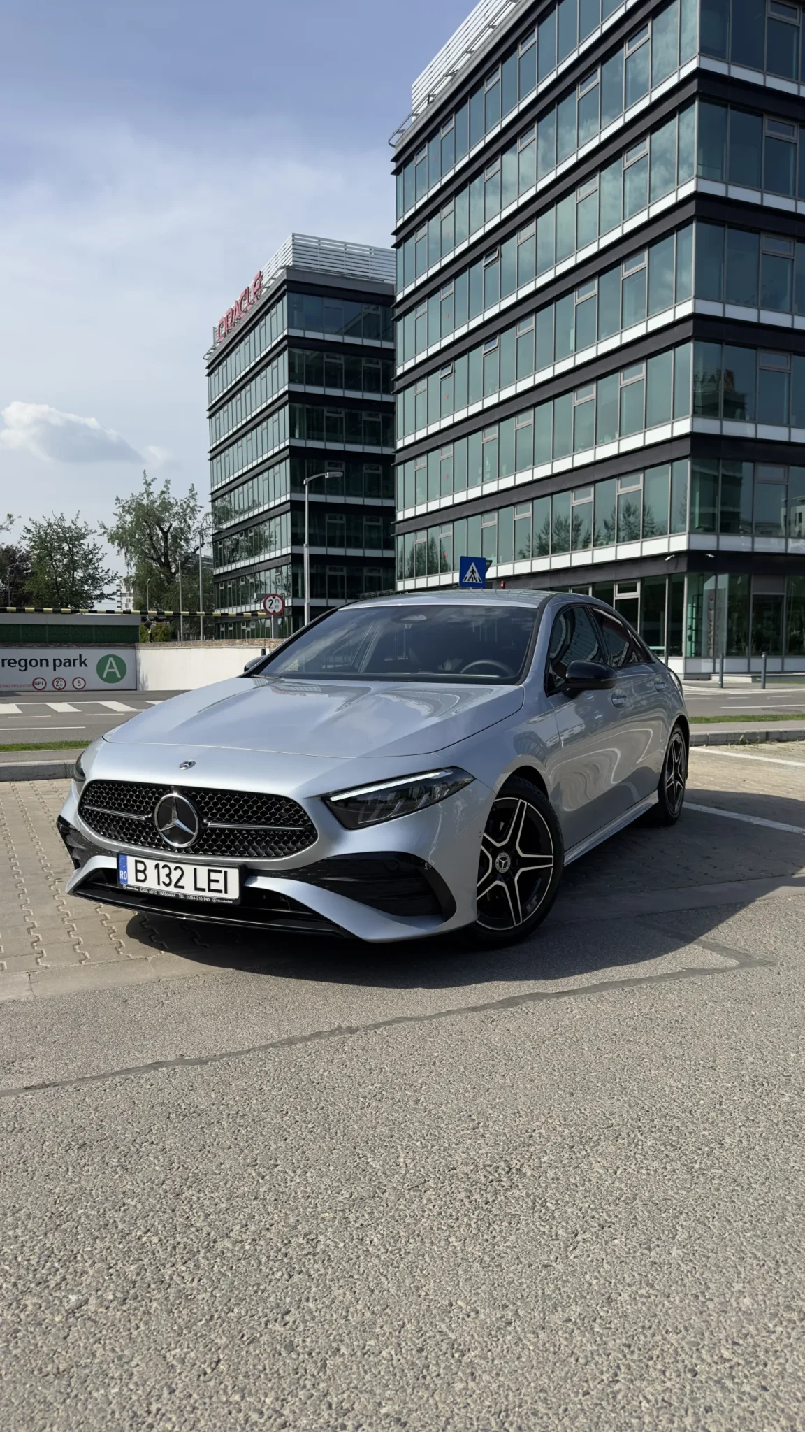 Închiriază Mercedes A class 2024 - pemarket.ro