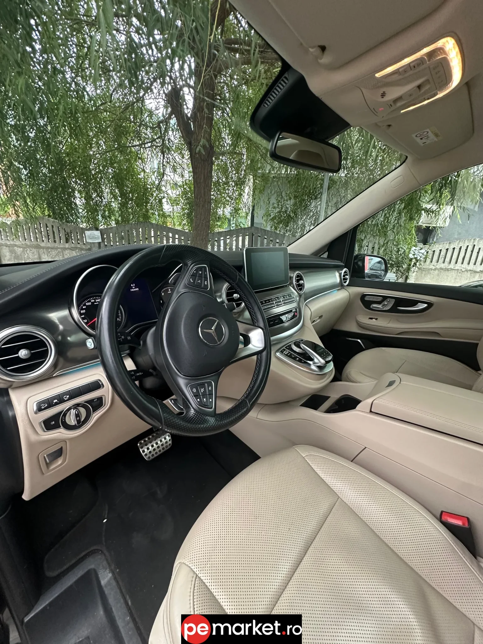 Închiriază Mercedes V Class - pemarket.ro