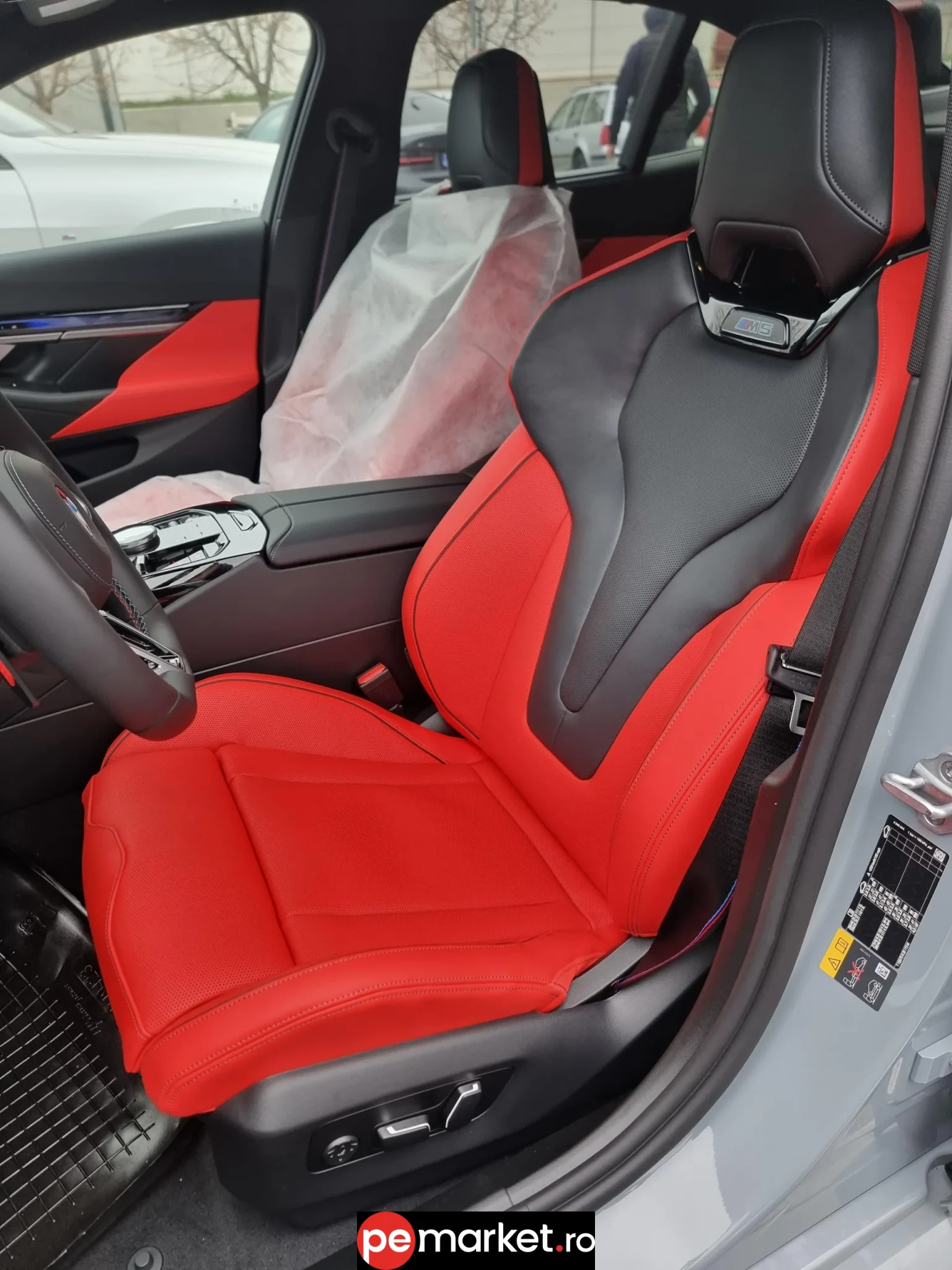 Închiriază BMW M5 2024 - pemarket.ro