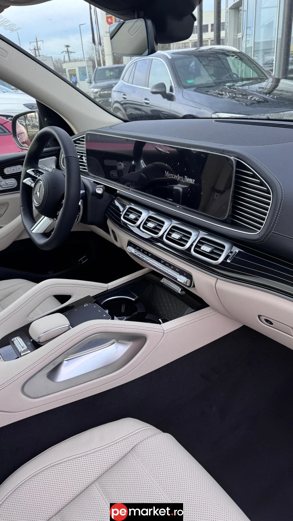 Închiriază Mercedes GLS 2024 - pemarket.ro