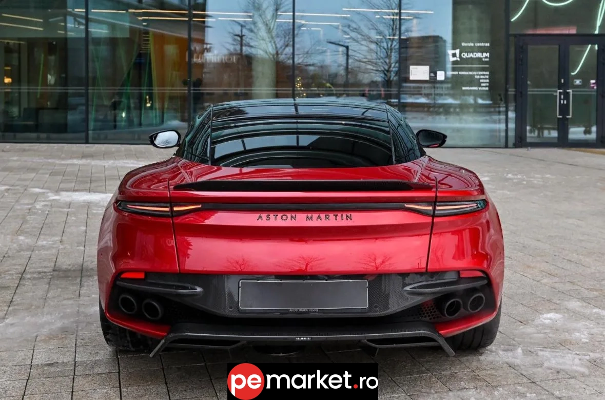 Închiriază Aston Martin DBS - pemarket.ro