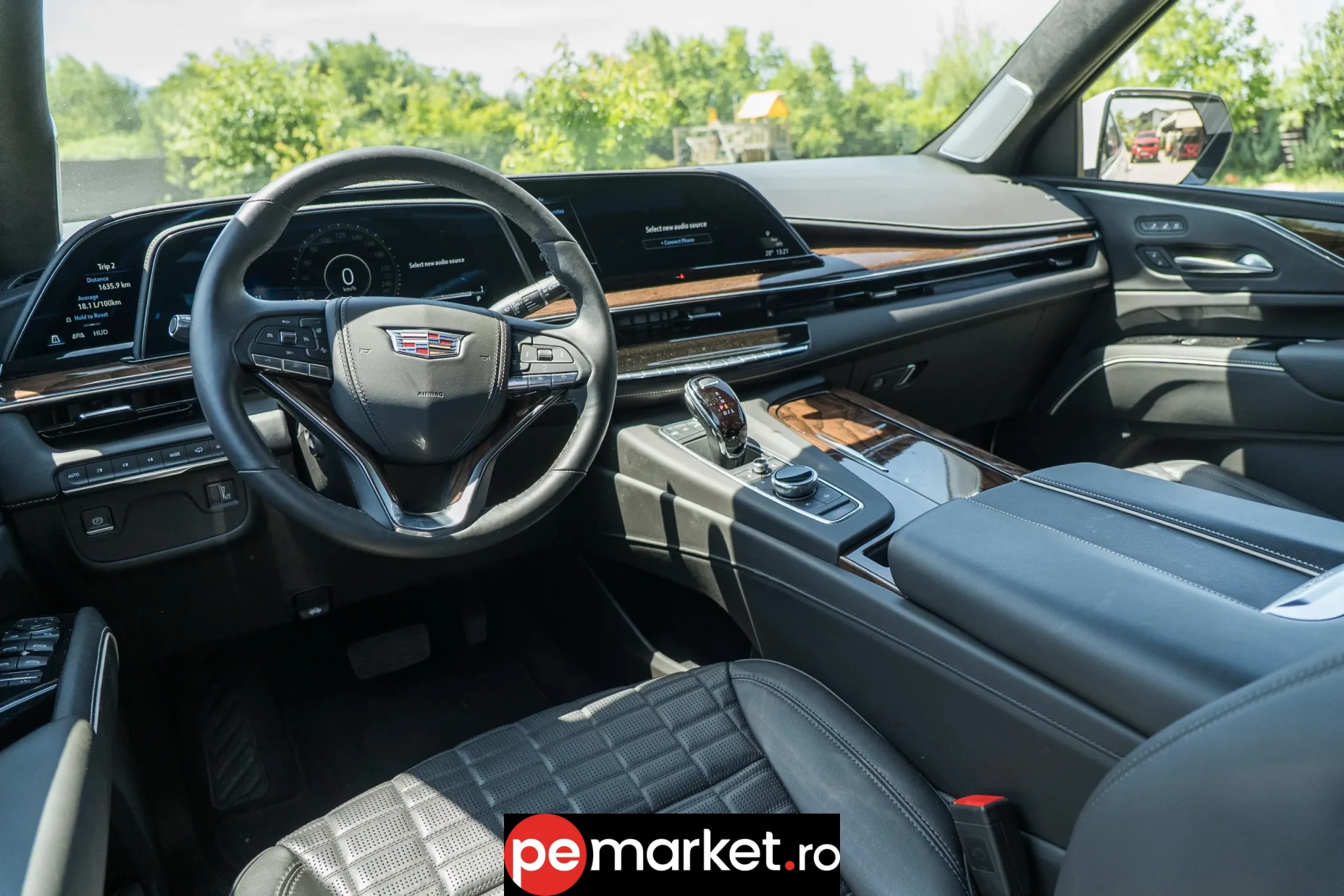 Închiriază Cadillac Escalade - pemarket.ro