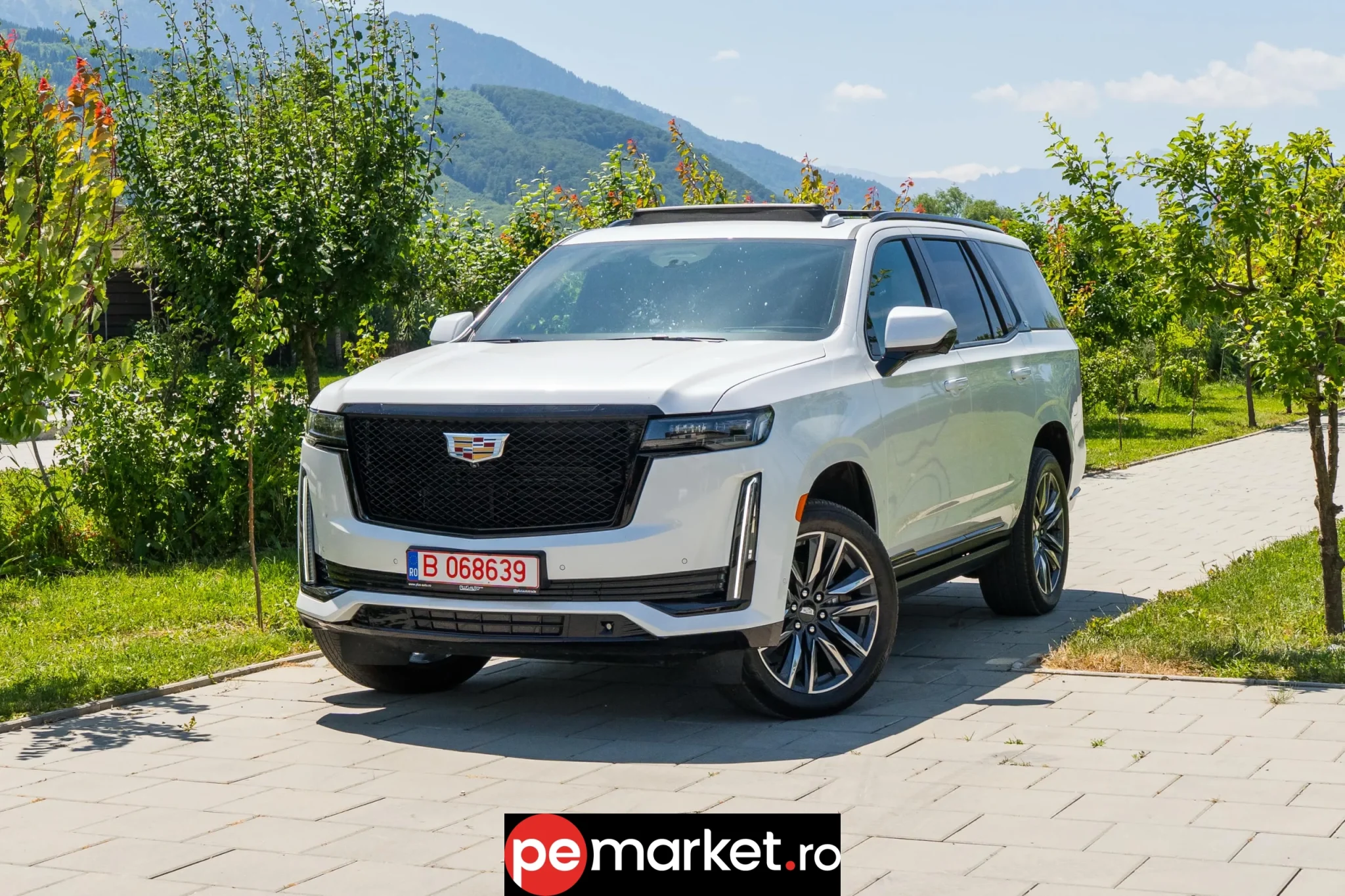 Închiriază Cadillac Escalade - pemarket.ro