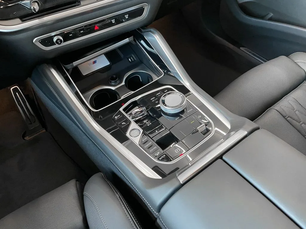 BMW X6 xDrive40d M Sportpaket* Panorama Glasdach* - pemarket.ro