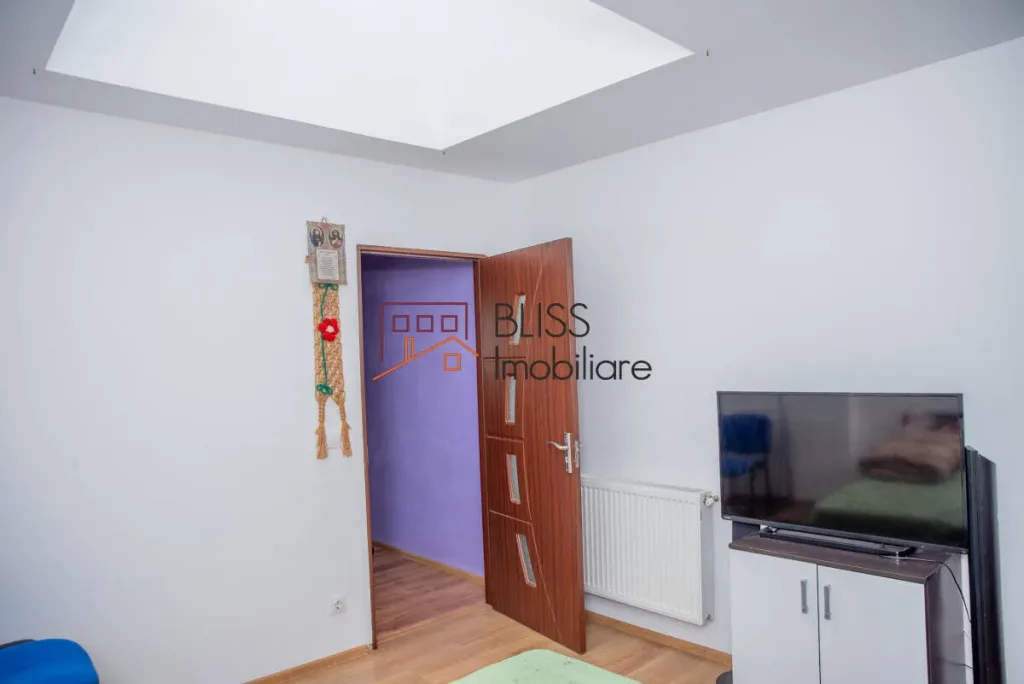 Apartament cu 3 camere în Apărătorii Patriei - pemarket.ro