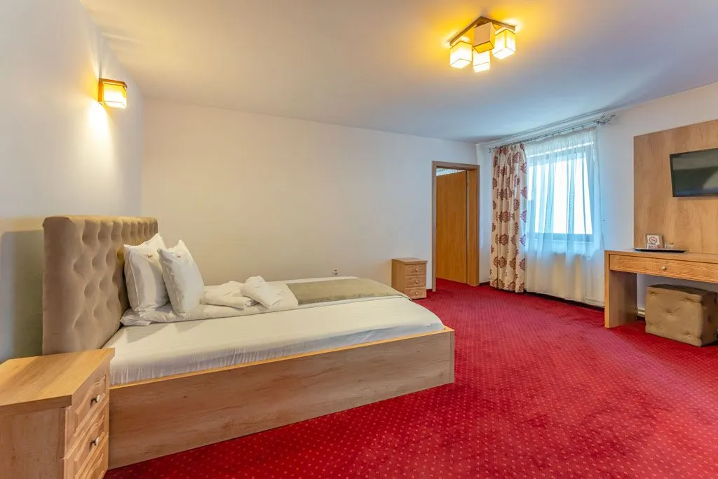 Pensiune Rosenau de vânzare – Afacere la cheie lângă Cetatea Râșnov - pemarket.ro