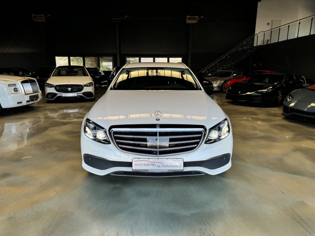 Mercedes-Benz E 400 - pemarket.ro