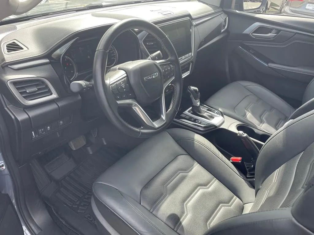 Isuzu D-Max Cabină dublă 4×4 - pemarket.ro
