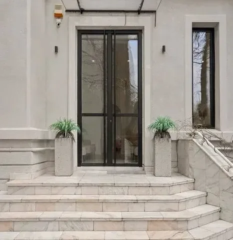 Proprietate elegantă în zona Armeneasca clinica de Înfrumusețare - pemarket.ro