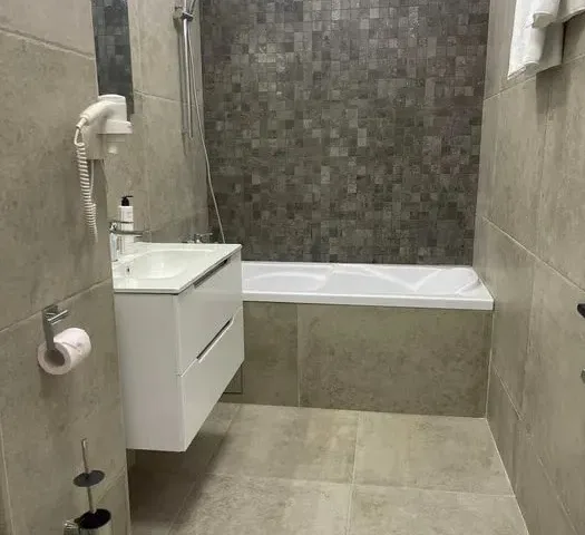 Apartament 3 camere Obor de închiriat 2 băi bloc nou - pemarket.ro