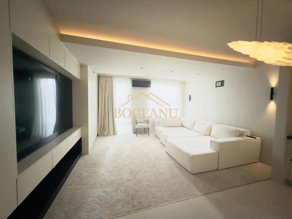 Apartament de LUX , Mobilat și Utilat - pemarket.ro