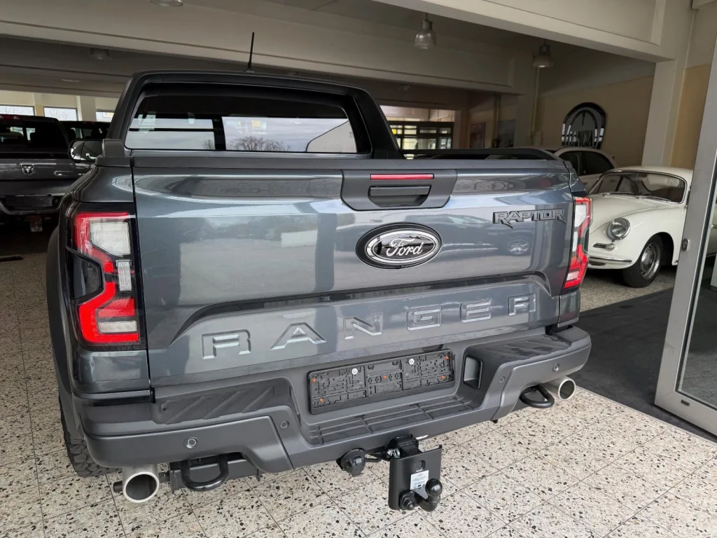 Ford Raptor - pemarket.ro