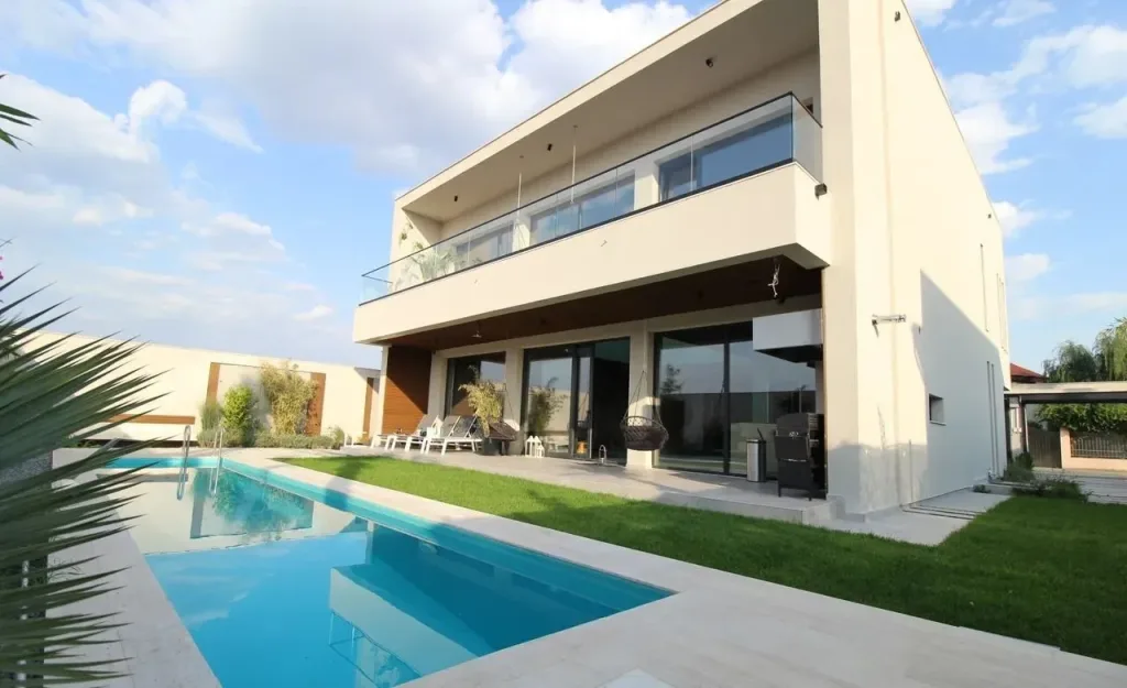 Vila Lux de vanzare Corbeanca piscina 6 camere 500 mp utili - pemarket.ro