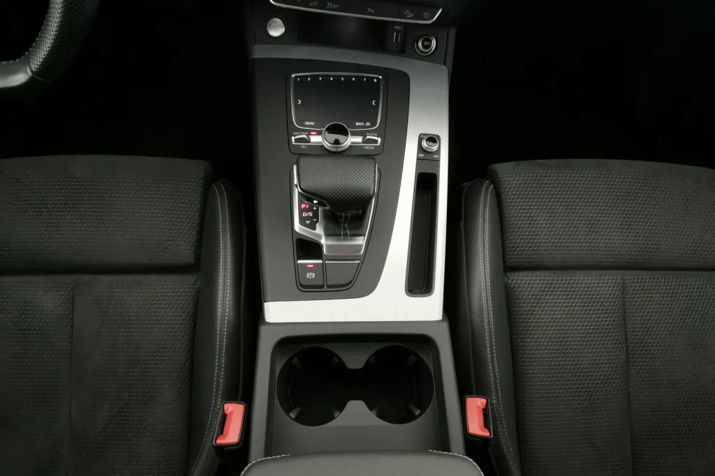 Audi Q5 55 TFSI - pemarket.ro