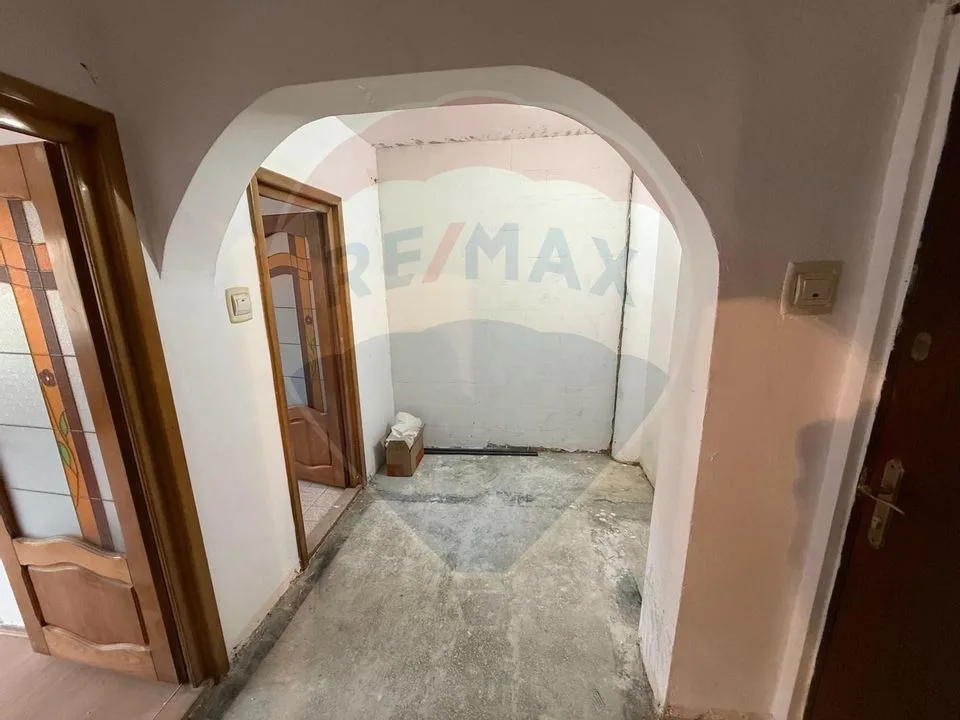 Garsoniera de vanzare in Codlea - pemarket.ro