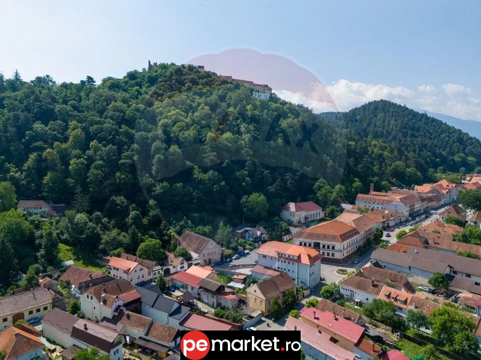 Casă / Vilă cu 5 camere de vânzare în zona Ultracentral - pemarket.ro